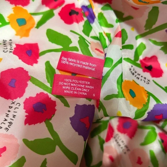 Clinique x Donald collab pink tote with Bath & Body Works Fragrance Set Bundle - Picture 8 of 11